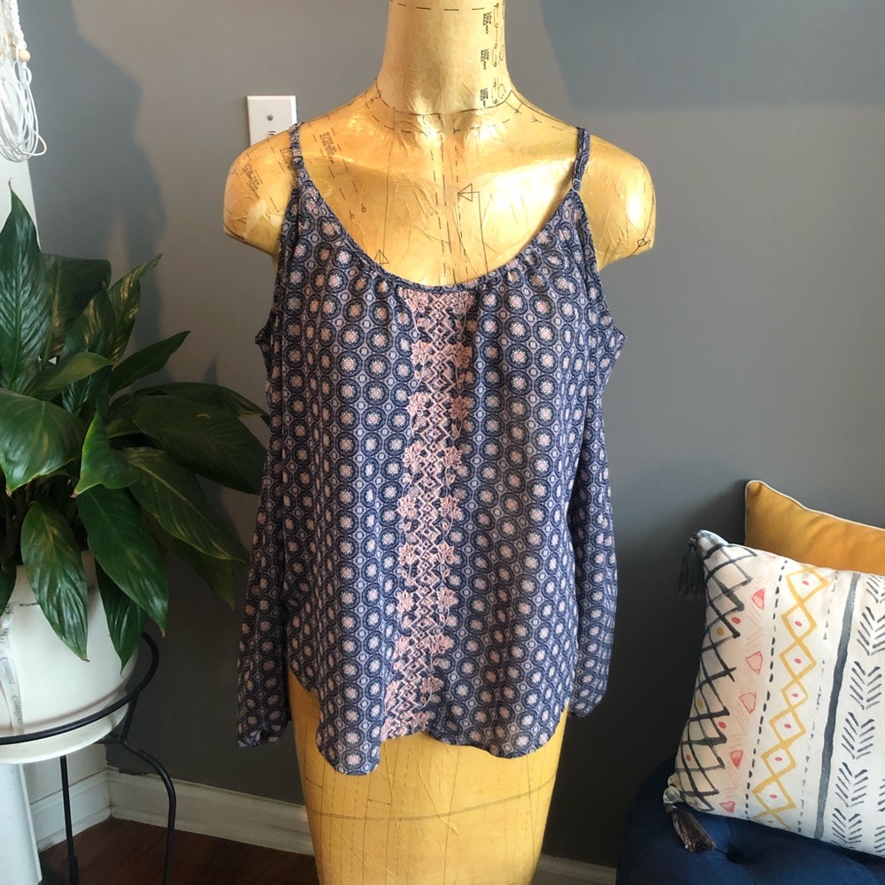 Xhilaration Shoulder Out Blouse - Size M. 💕